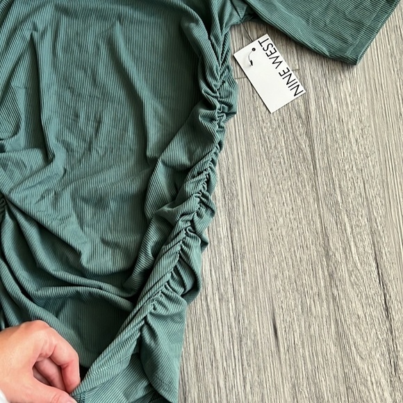 NWT Nine West Green Petite Elbow-Sleeve Ruched Asymmetrical Top S - Picture 4 of 10